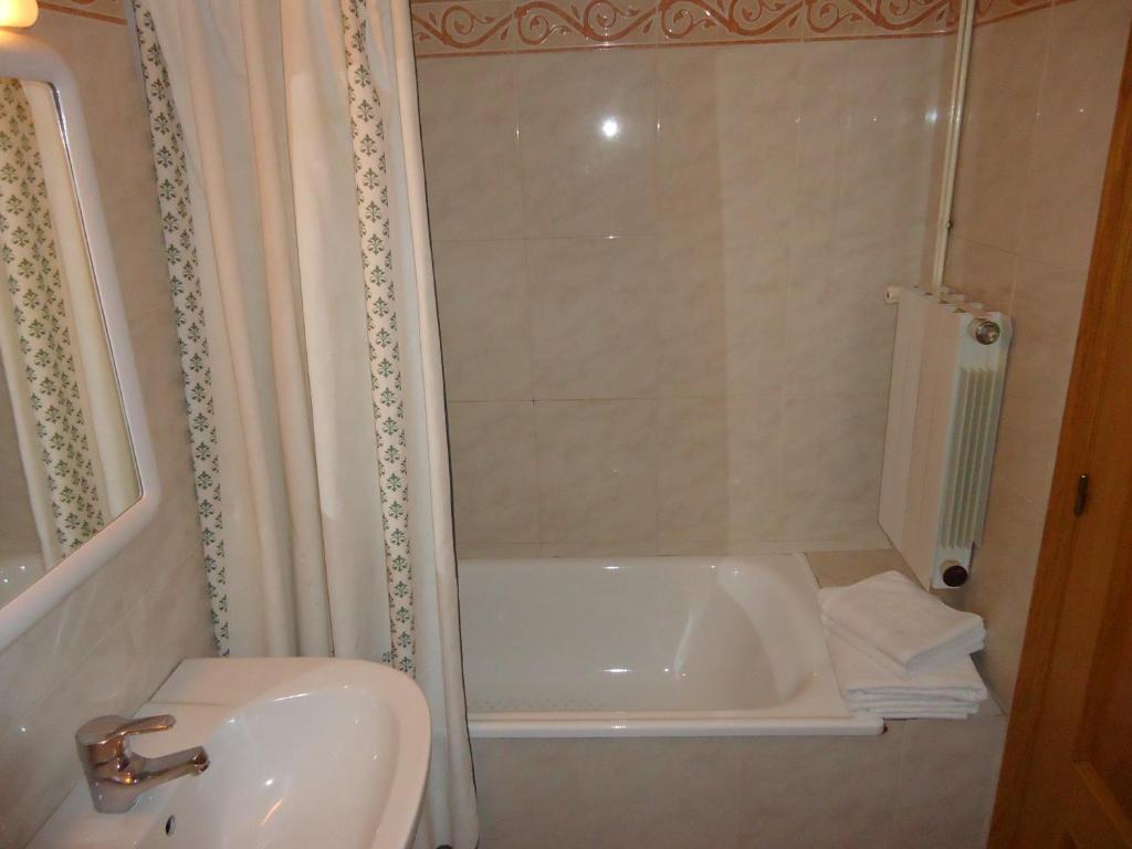 Apartaments La Llucana Barruera Szoba fotó