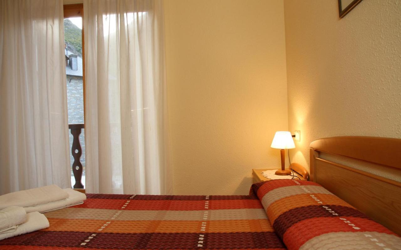 Apartaments La Llucana Barruera Szoba fotó